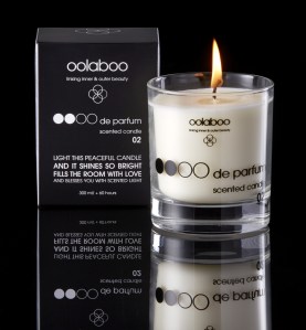 RS768_OOLABOO-scented candle nr02 aan zwart-hpr
